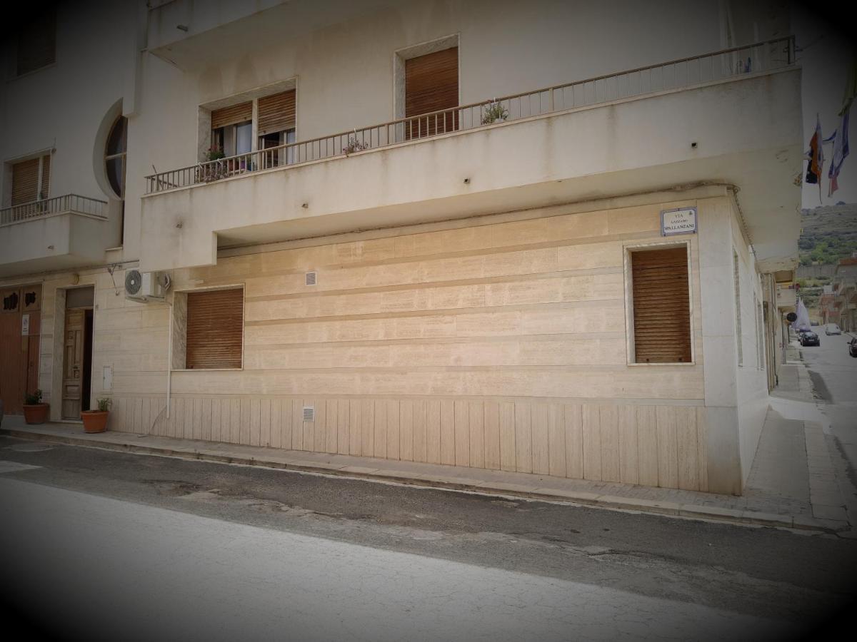 Thomas'S Home - Appartamento A Comiso Exterior foto